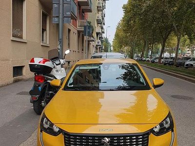 Usata Peugeot 208 Active 101 CV (74 kW) 2021 Giallo Utilitaria