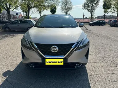 Usata Nissan Qashqai Acenta 157 CV (115 kW) 2022 Grigio SUV