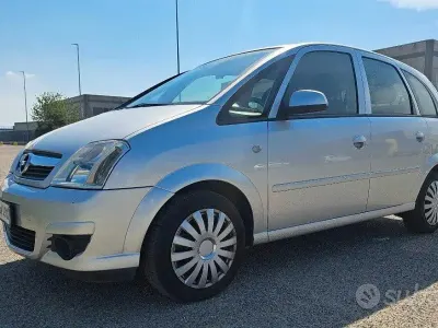 Usata Opel Meriva Enjoy 90 CV (66 kW) 2007 Grigio Monovolume