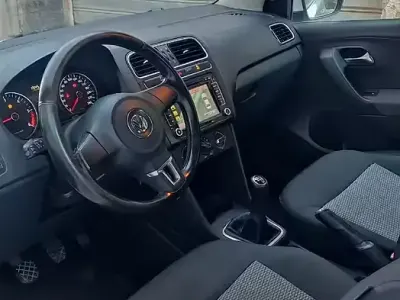 Usata VW Polo 75 CV (55 kW) 2023 Bianco Utilitaria
