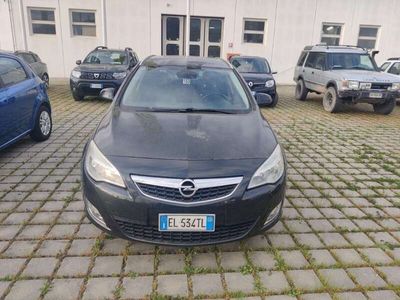 usata Opel Astra Sports Tourer 1.7 cdti Cosmo 110cv