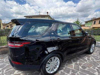 Land Rover Discovery 5
