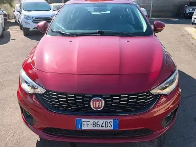 Usata Fiat Tipo Easy 120 CV (88 kW) 2017 Rosso Berlina