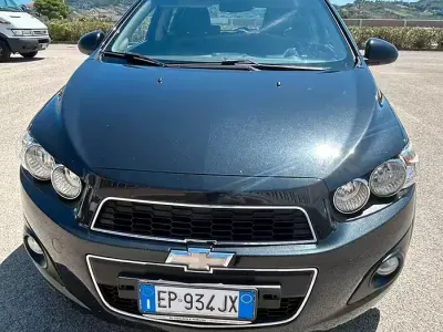 Usata Chevrolet Aveo 95 CV (69 kW) 2012 Nero Berlina