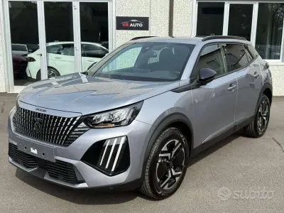 Usata Peugeot 2008 Allure 101 CV (74 kW) 2024 Bianco SUV