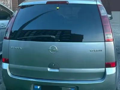 Usado Opel Meriva 101 CV (74 kW) 2005 Gris Monovolumen