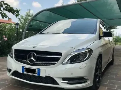 Usata Mercedes B200 Premium 136 CV (100 kW) 2012 Utilitaria