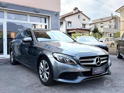 Usata Mercedes C220 Premium 160 CV (117 kW) 2018 Grigio Station wagon