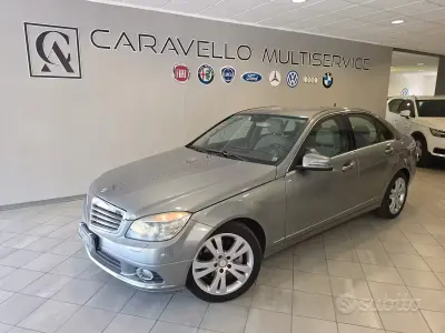 Usata Mercedes C220 Avantgarde 170 CV (125 kW) 2010 Grigio Berlina