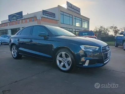Usata Audi A3 Design 116 CV (85 kW) 2018 Blu Berlina