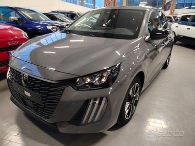 Usata Peugeot 208 Allure 101 CV (74 kW) 2025 Grigio Utilitaria
