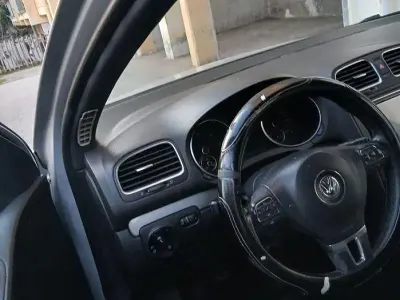 Usata VW Golf VI 105 CV (77 kW) 2011 Grigio Utilitaria