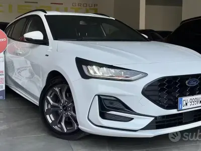 Usata Ford Focus ST-Line 116 CV (85 kW) 2024 Bianco Station wagon