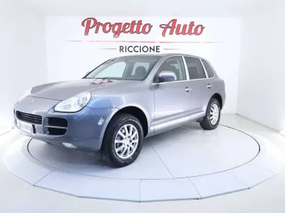 Usata Porsche Cayenne 250 CV (183 kW) 2005 Grigio SUV