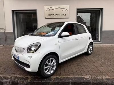 Usata Smart ForFour Passion 70 CV (51 kW) 2016 Bianco Utilitaria