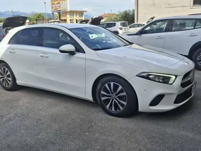 Usata Mercedes A180 Business 116 CV (85 kW) 2021 Bianco Berlina