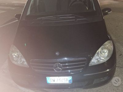 Nero Usata 2007 Mercedes A180 Avantgarde | 4200 €