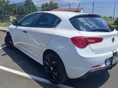 Usata Alfa Romeo Giulietta Sprint 120 CV (88 kW) 2020 Bianco Utilitaria