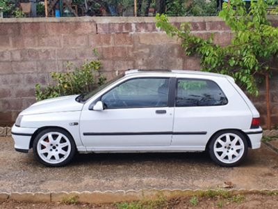 usata Renault Clio 1.8i 16V