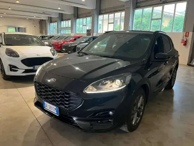 Usata Ford Kuga ST-Line 152 CV (111 kW) 2022 Nero SUV