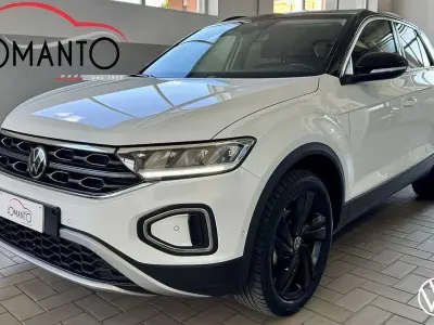 Usata VW T-Roc Sportline 116 CV (85 kW) 2025 Bianco SUV
