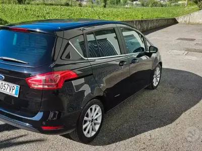 Usata Ford B-MAX Titanium 95 CV (69 kW) 2016 Nero Monovolume