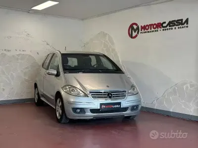 Usata Mercedes A180 Elegance 109 CV (80 kW) 2008 Grigio Berlina