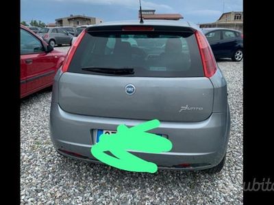 Usata Fiat Grande Punto 75 CV (55 kW) 2005 Grigio Utilitaria