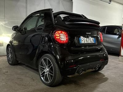 Usata Smart ForTwo Cabrio Brabus 109 CV (80 kW) 2018 Nero Cabrio