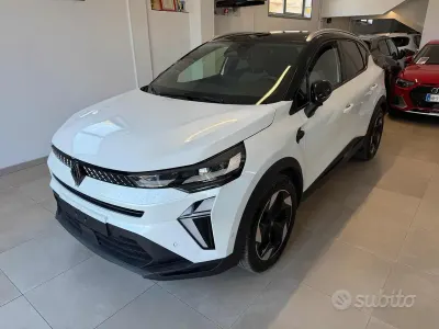 Usata Renault Captur Techno 101 CV (74 kW) 2025 Bianco SUV