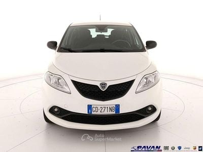 Usata Lancia Ypsilon Gold 69 CV (50 kW) 2021 Bianco Utilitaria