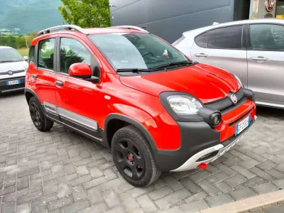 Usata Fiat Panda Cross Cross 86 CV (63 kW) 2021 Utilitaria