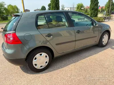 Usata VW Golf IV 115 CV (84 kW) 2004 Verde Station wagon