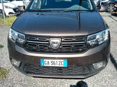 Usata Dacia Sandero 73 CV (53 kW) 2020 Marrone Berlina