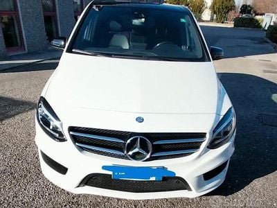 Usata Mercedes B200 90 CV (66 kW) 2016 Bianco Monovolume