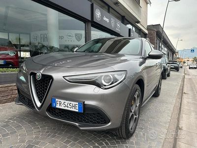 Usata Alfa Romeo Stelvio Executive 210 CV (154 kW) 2019 Grigio SUV