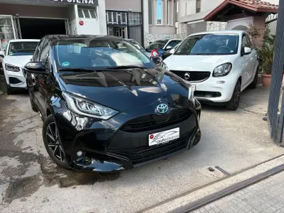 Usata Toyota Yaris Design 92 CV (67 kW) 2022 Nero Utilitaria