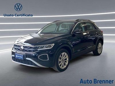 Usata VW T-Roc Life 110 CV (80 kW) 2022 Deep black perlato SUV