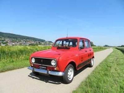 Usata Renault R4 34 CV (25 kW) 1975 Rosso Berlina
