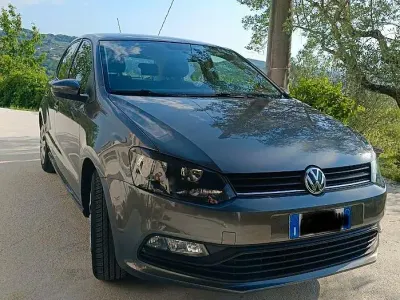 Usata VW Polo 75 CV (55 kW) 2014 Grigio Utilitaria