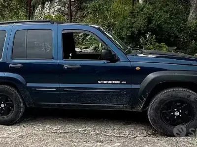 Usata Jeep Cherokee 204 CV (150 kW) 2004 Bluazzurro SUV