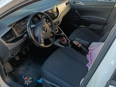 Begagnad VW Polo 90 HK (66 kW) 2021 Vit Halvkombi
