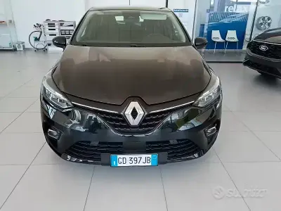 Usata Renault Clio V Zen 101 CV (74 kW) 2020 Nero Berlina