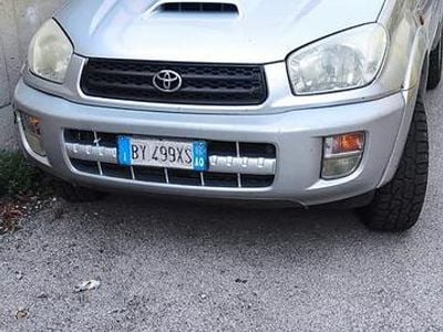 Usata Toyota RAV4 116 CV (85 kW) 2002 Grigio SUV