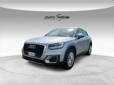 Usata Audi Q2 Admired 116 CV (85 kW) 2020 Argento SUV