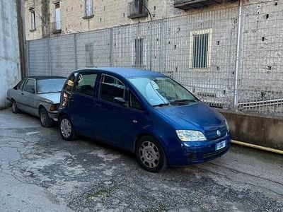 Blu Usata 2006 Fiat Idea Monovolume | 600 €