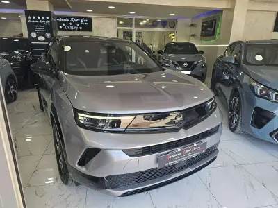 Nuova Opel Mokka Edition 136 CV (100 kW) 2026 Dark metal grey SUV