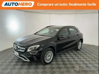 Usata Mercedes GLA180 Business 122 CV (89 kW) 2019 Nero SUV
