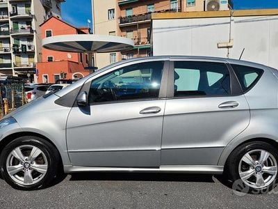 Usata Mercedes A180 Premium 108 CV (79 kW) 2012 Grigio Berlina