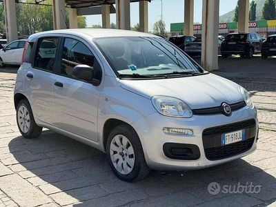 Begagnad Fiat Panda Easy 69 HK (50 kW) 2019 Grå Halvkombi